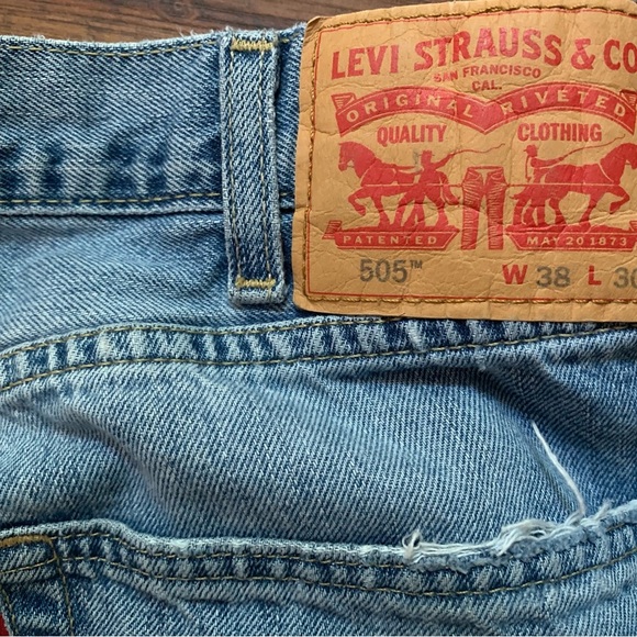 Levis 505 Straight Leg Jeans Wore In Size 38x30 faded - Picture 12 of 12